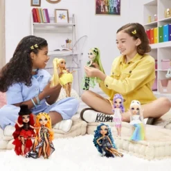 Rainbow High Fantastic Fashion Jade Hunter 11" Fashion Doll W/ Playset -Playland Shop GUEST d339967f 4b42 4e05 b4d6 03b0fc02914e