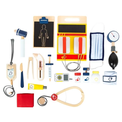 Small Foot Wooden Emergency Response Kit 6 Small Foot Wooden Emergency Response Kit - Image 4